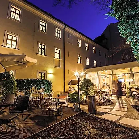 Beigli & Garden Szálloda 3*