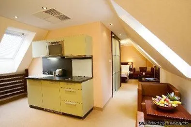 מלון Beigli & Garden 3*