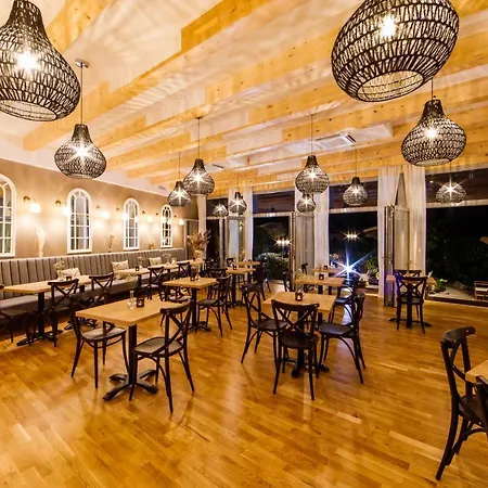 Beigli & Garden Szálloda 3*