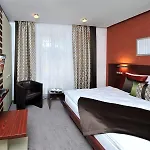 Beigli & Garden 3*