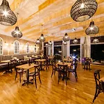 Beigli & Garden Hotel 3*