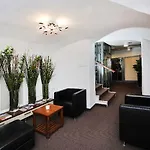 Beigli & Garden 3*